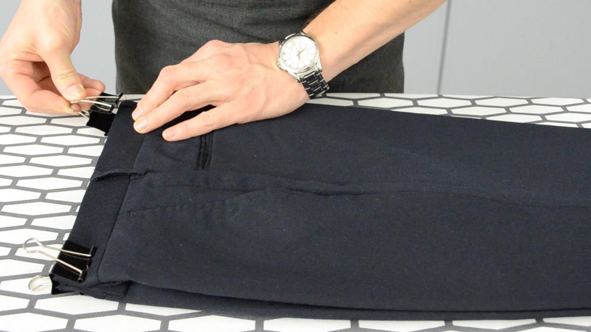 Правильно гладить брюки стрелками