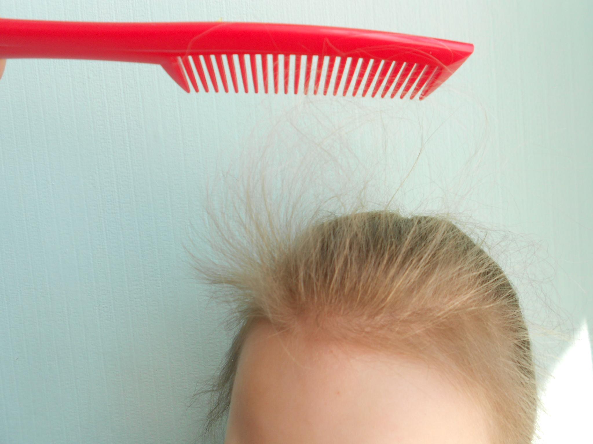 Как убрать пенопласт с волос